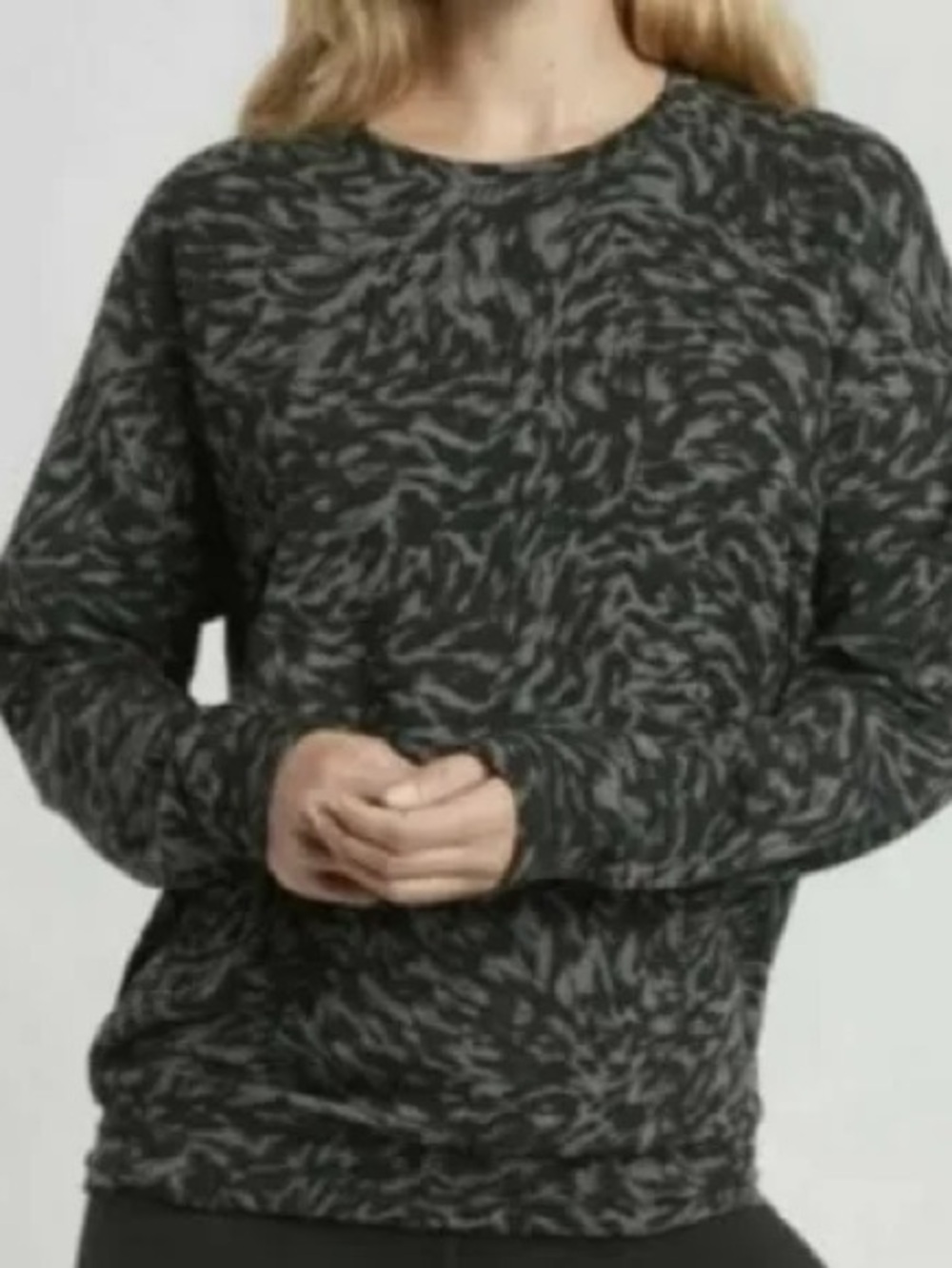 Athleta Balance Black Lynx Crewneck Sweashirt